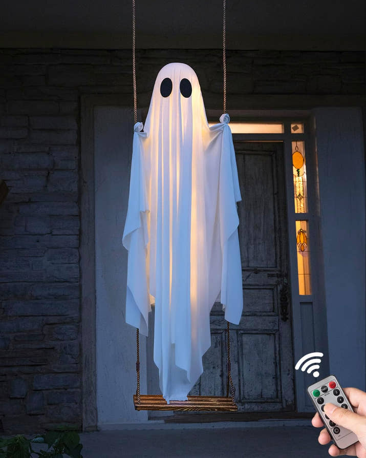 Enchanting LED Hanging Ghost Decor™